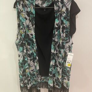Brand New With Tag Notations Women’s Size 2X Two Piece Blue Floral Cap Sleeve